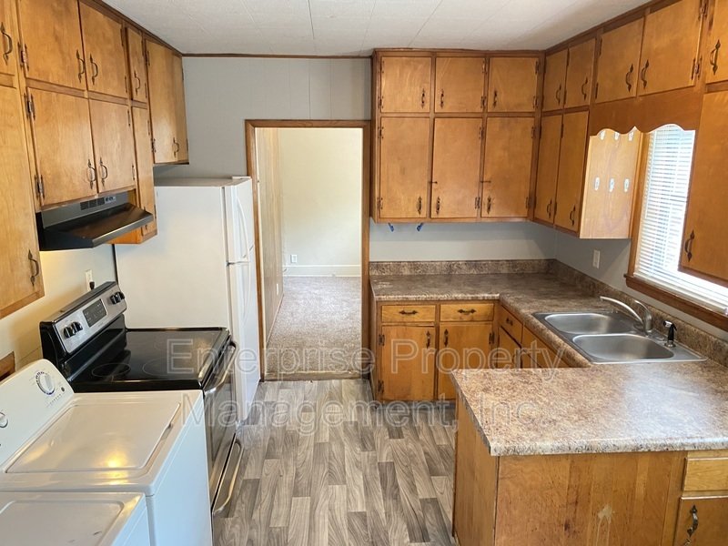 605 Houston St. property image
