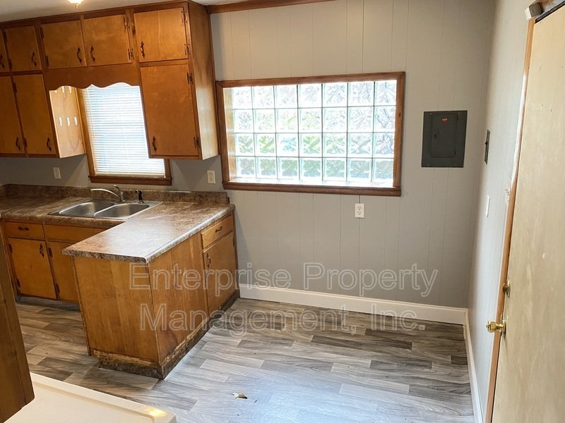 605 Houston St. property image