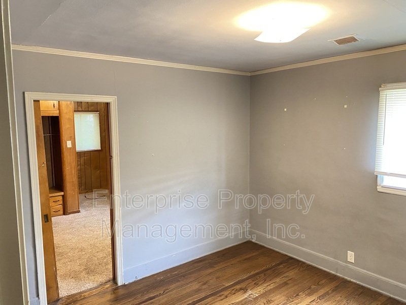 605 Houston St. property image