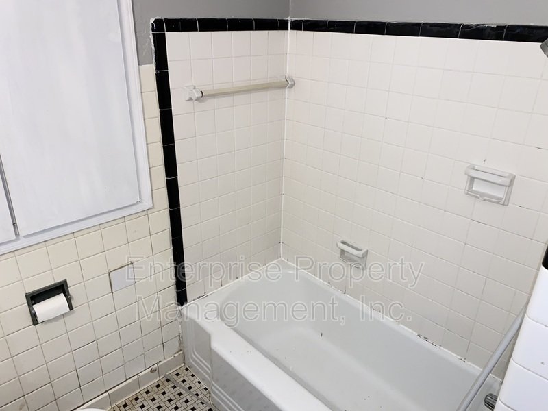 605 Houston St. property image