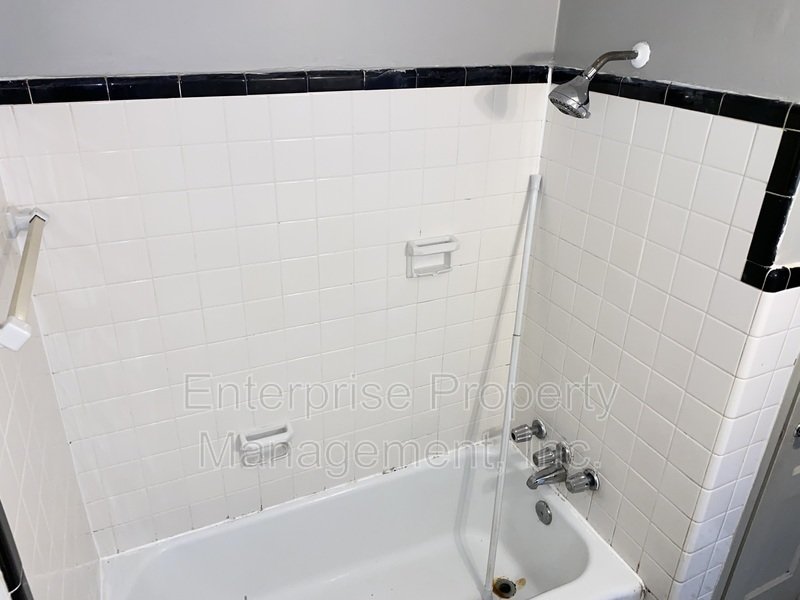 605 Houston St. property image