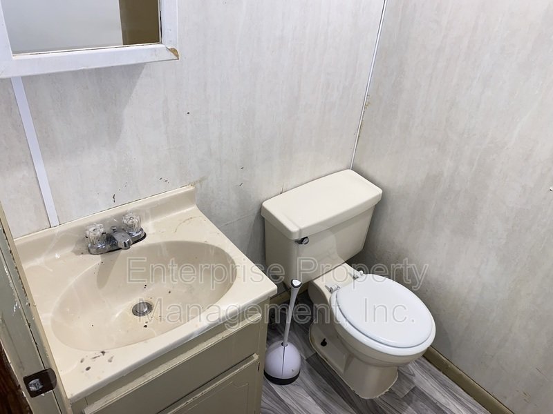 605 Houston St. property image