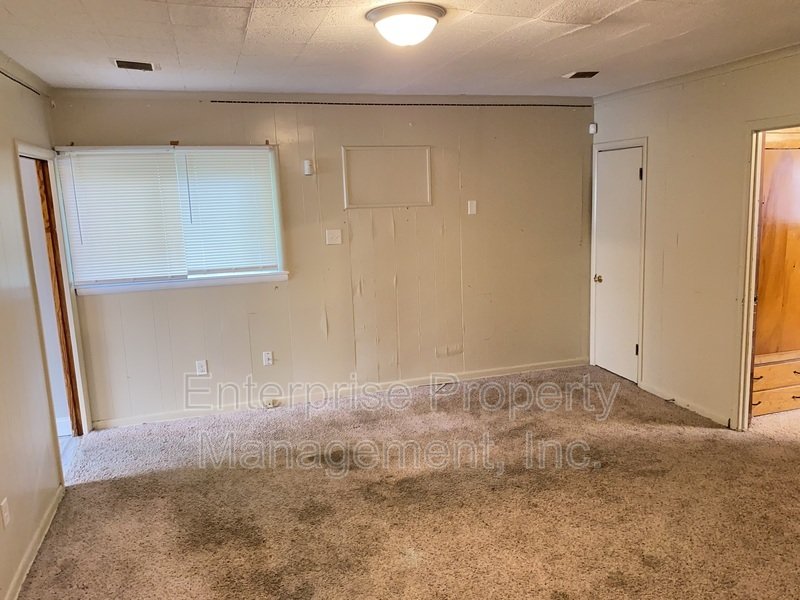 605 Houston St. property image