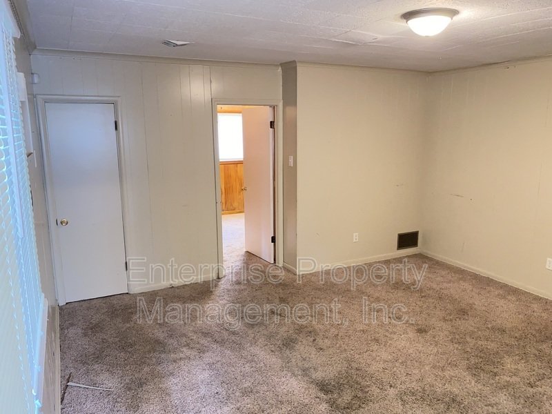 605 Houston St. property image