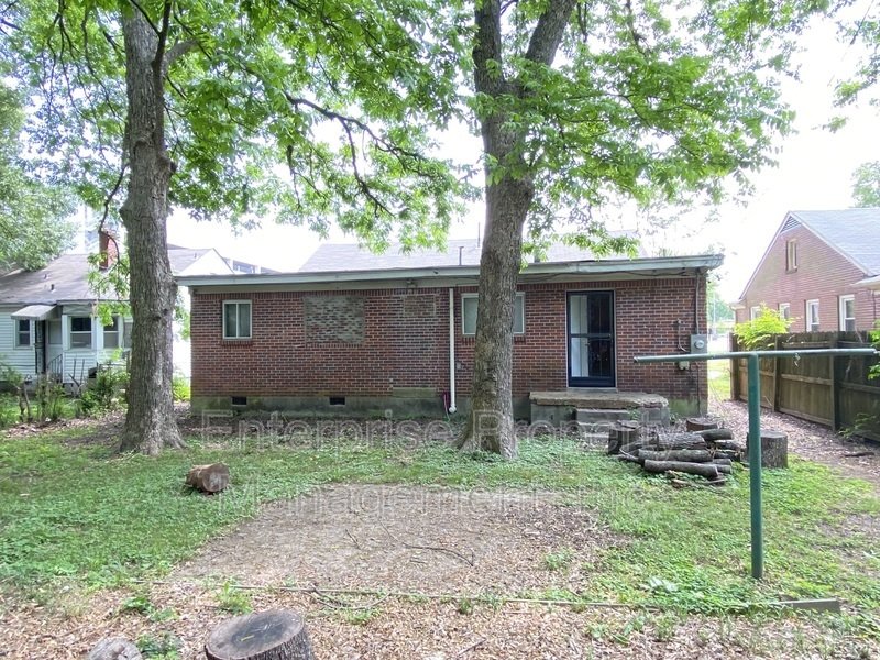605 Houston St. property image