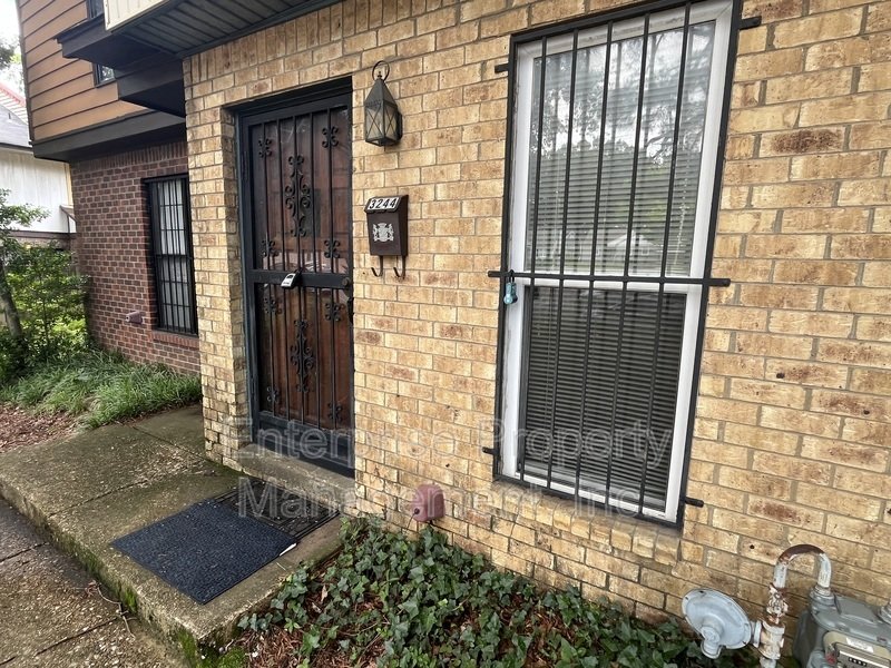 Open property image