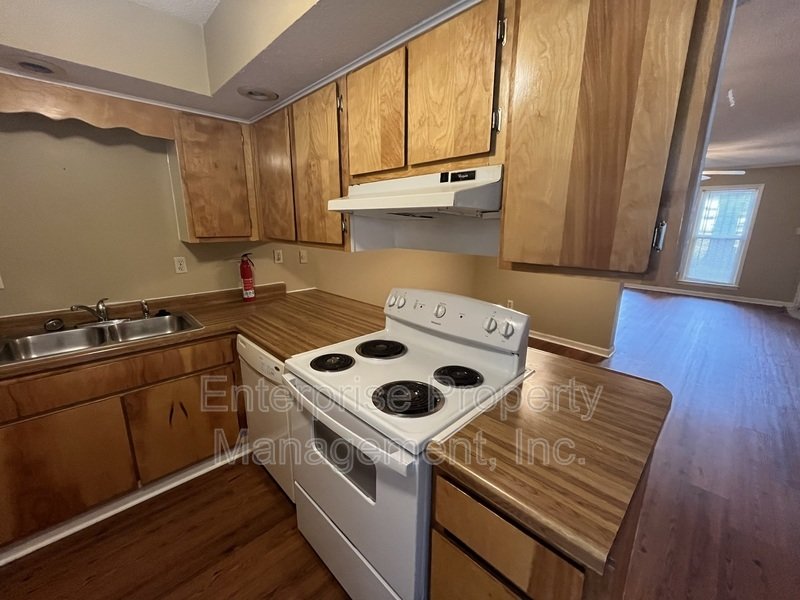 Open property image