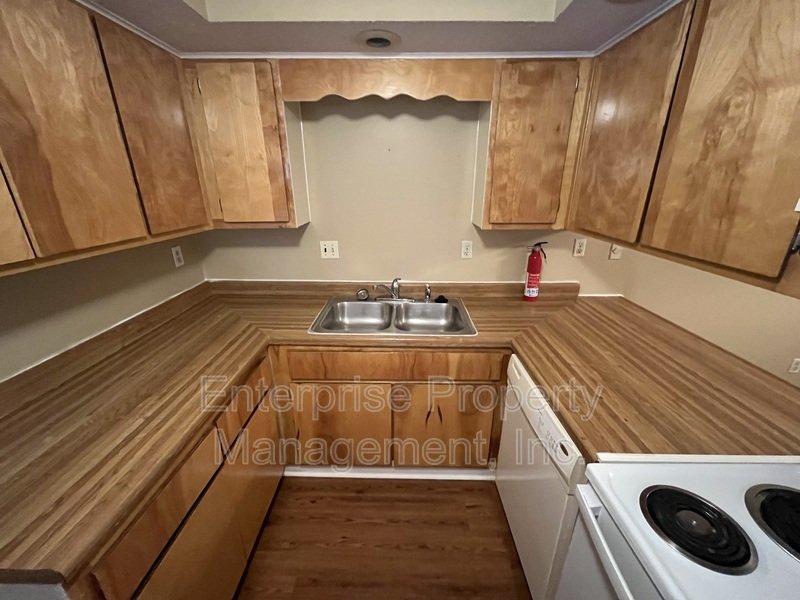 Open property image