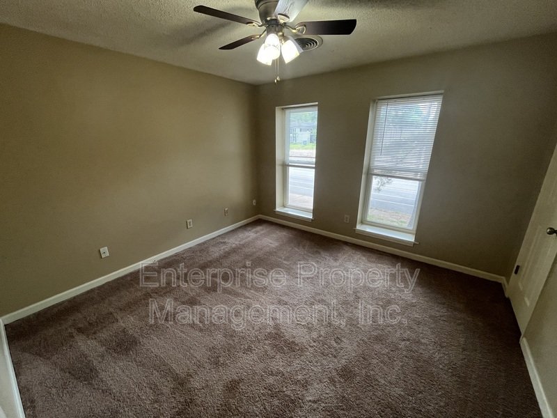 Open property image