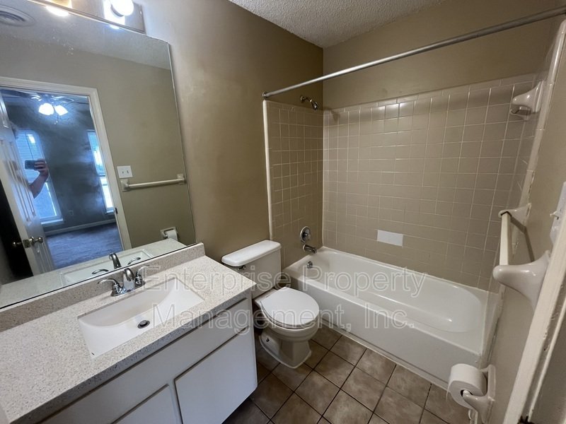 Open property image