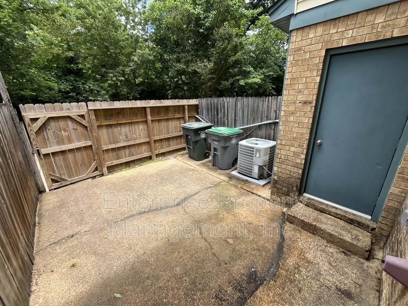 Open property image