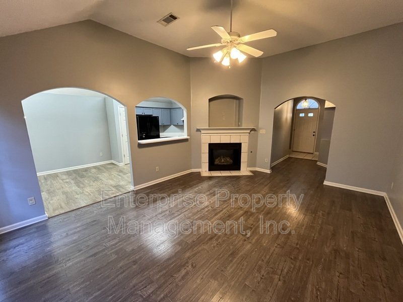Bright property image
