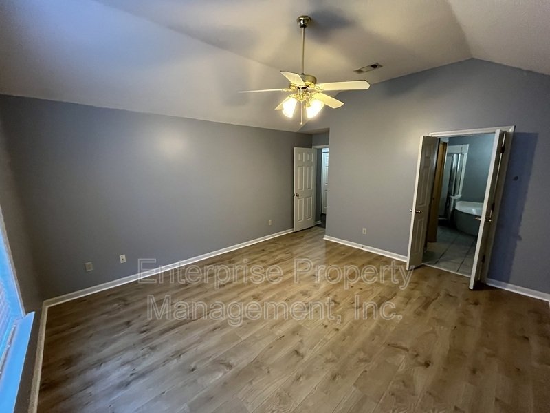 Bright property image