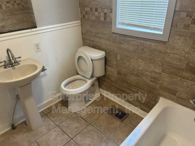 Bright property image