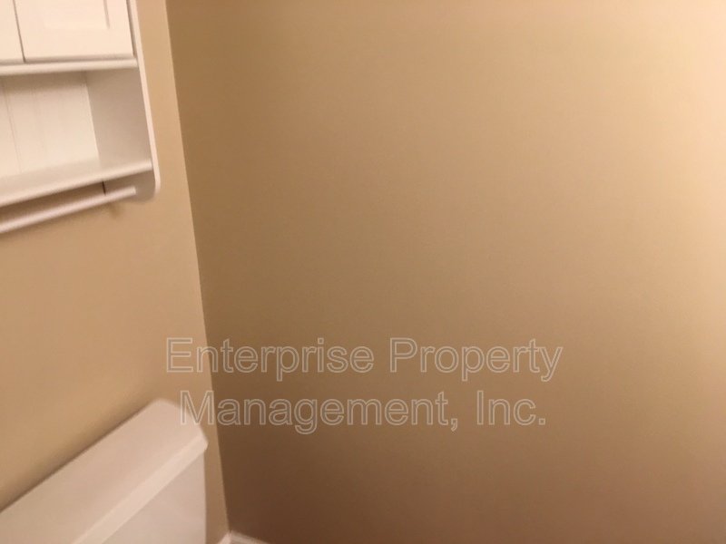 7009 Crestridge Rd property image