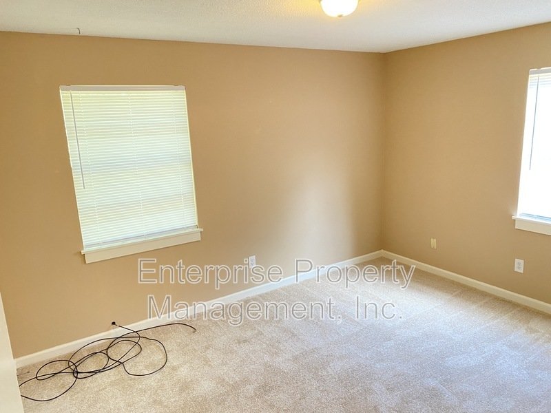 Open property image