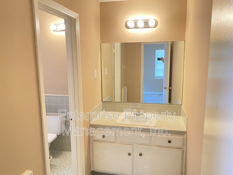 Open property image