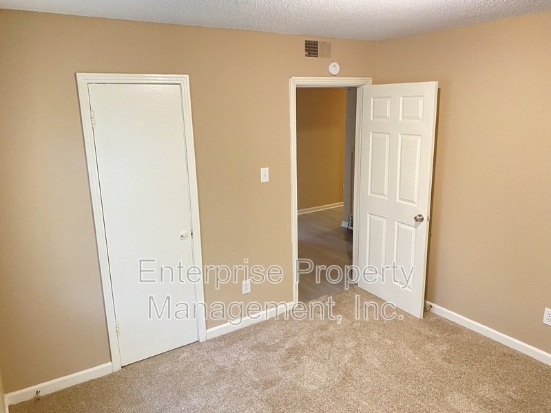 Open property image