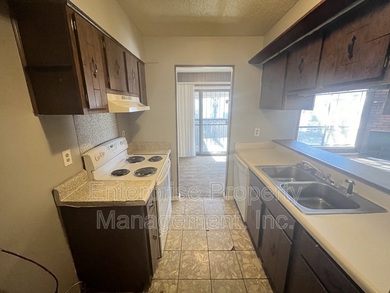 Open property image