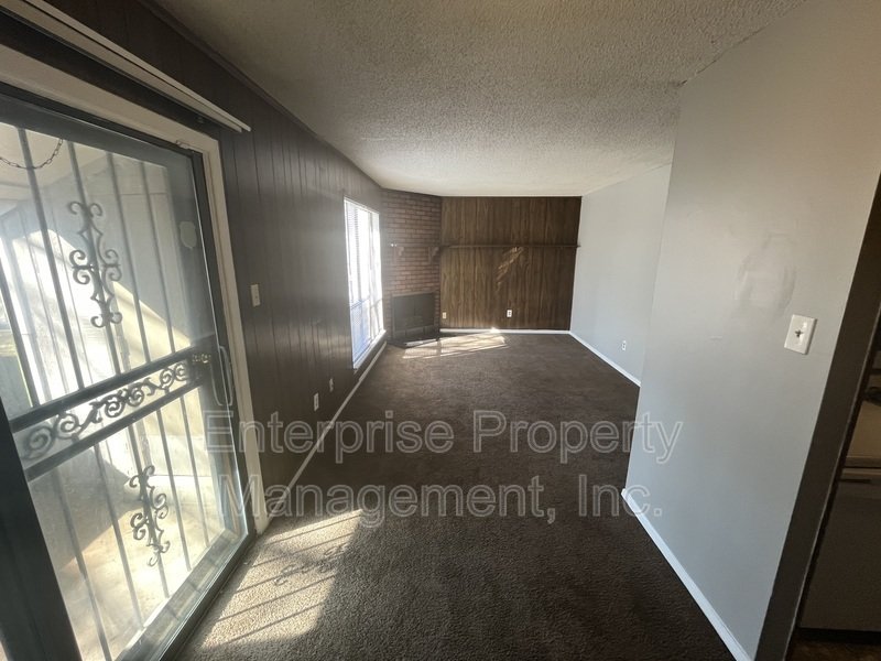 Open property image