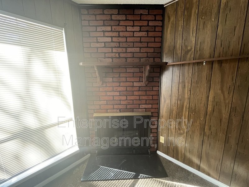 Open property image