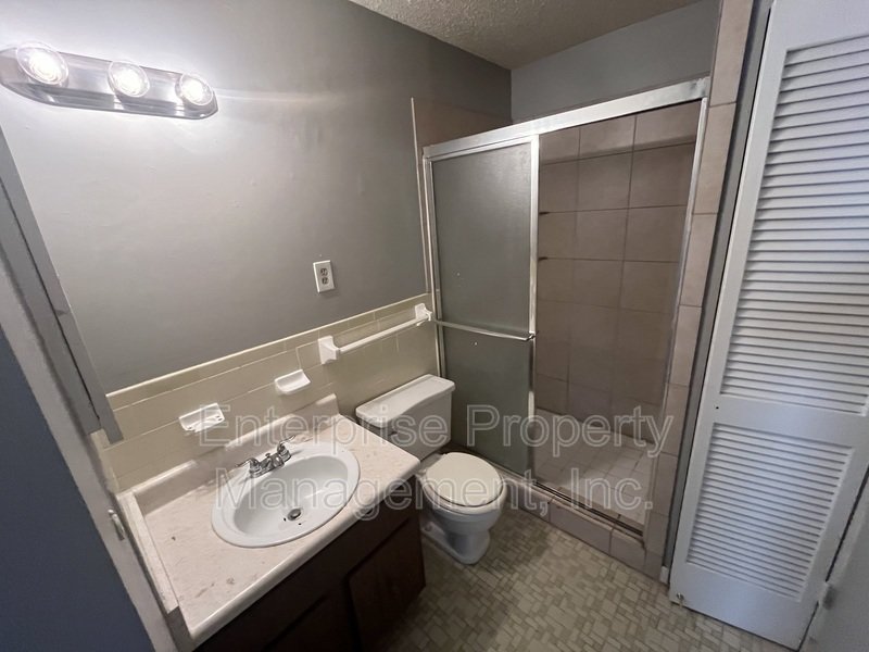 Open property image