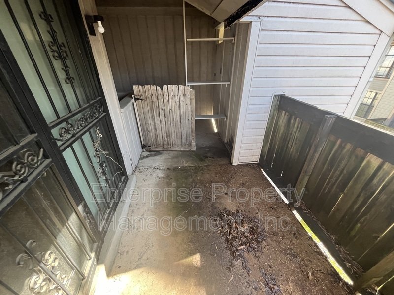 Open property image