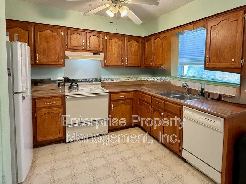 4569 Columbia Woods Ln property image