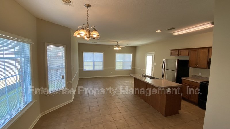 Bright property image