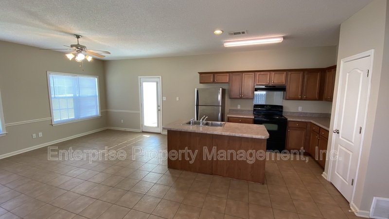 Bright property image