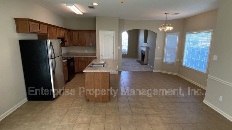 Bright property image