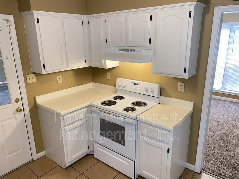 Bright property image