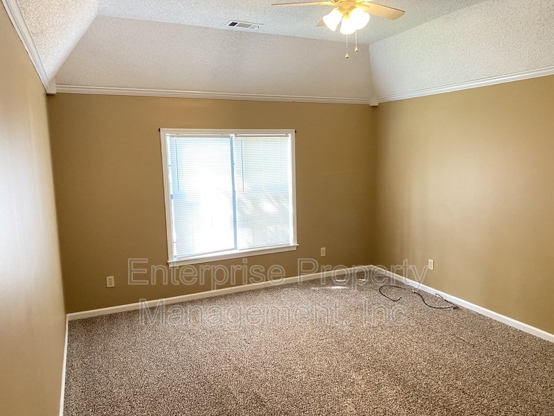 Bright property image
