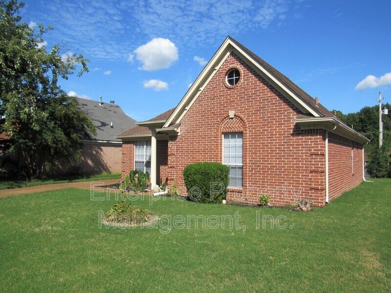 3794 Walden Meadow Drive property image