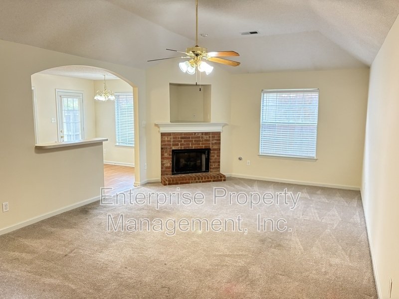 Bright property image