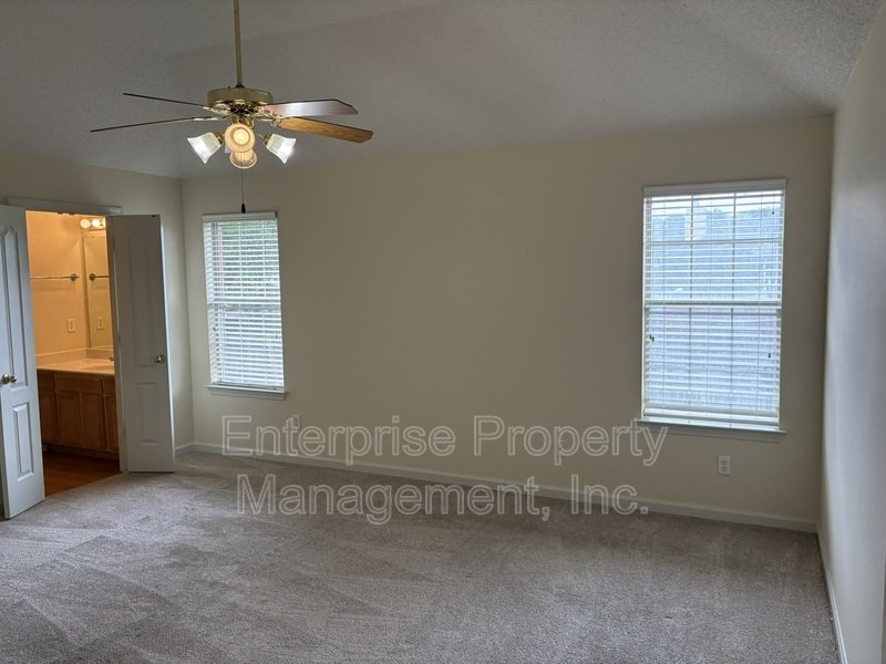Bright property image