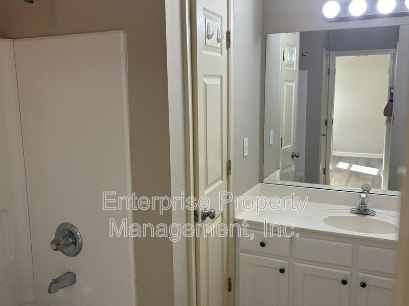 Bright property image