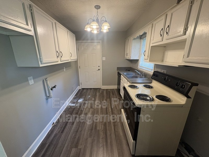 Bright property image