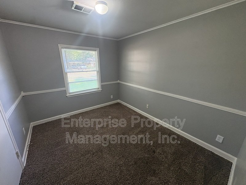 Bright property image