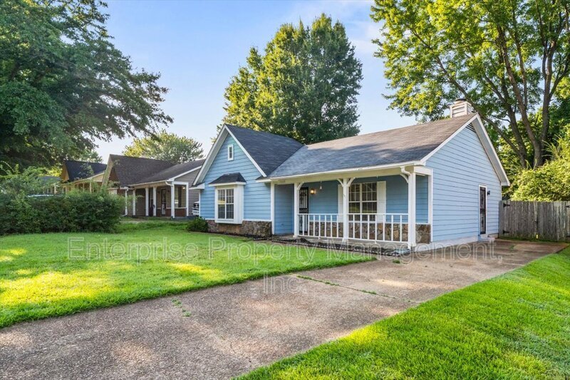 4569 Columbia Woods Ln property image