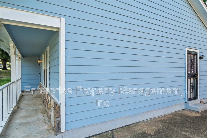 4569 Columbia Woods Ln property image
