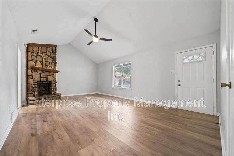 4569 Columbia Woods Ln property image
