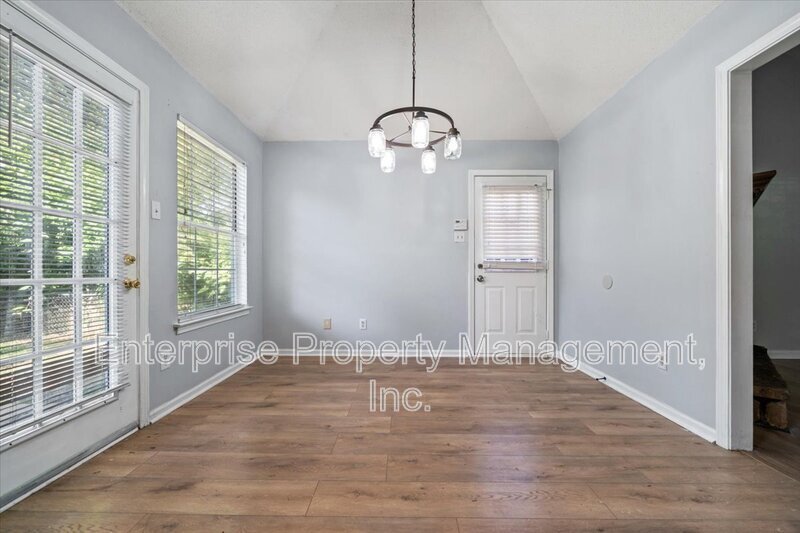 4569 Columbia Woods Ln property image