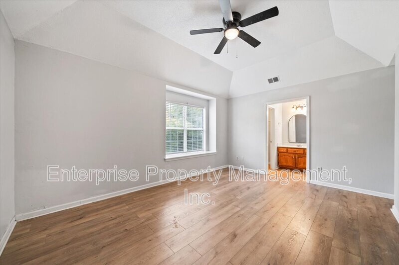 4569 Columbia Woods Ln property image