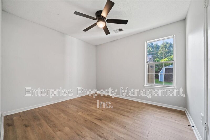 4569 Columbia Woods Ln property image