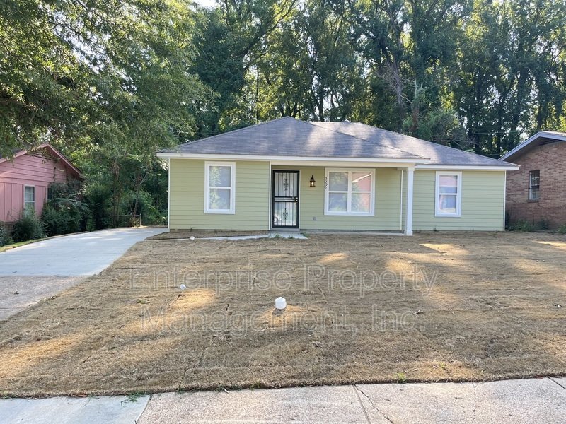 3292 Denver St property image