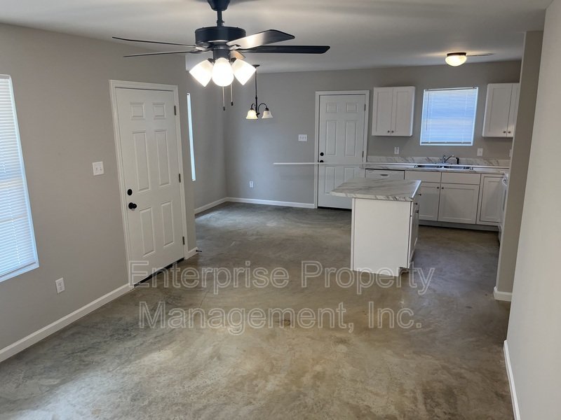 3292 Denver St property image