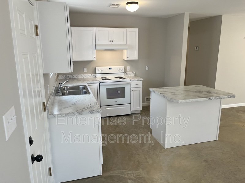 3292 Denver St property image