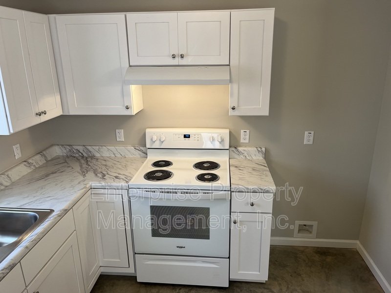 3292 Denver St property image