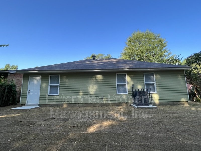3292 Denver St property image